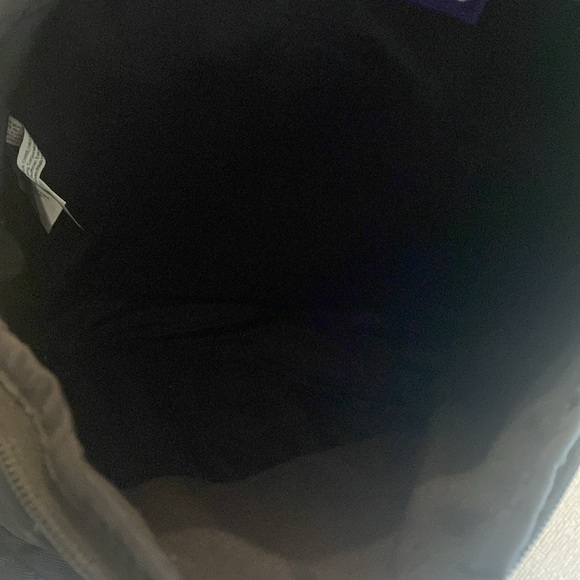 Quilted black backpack-New - Picture 6 of 8